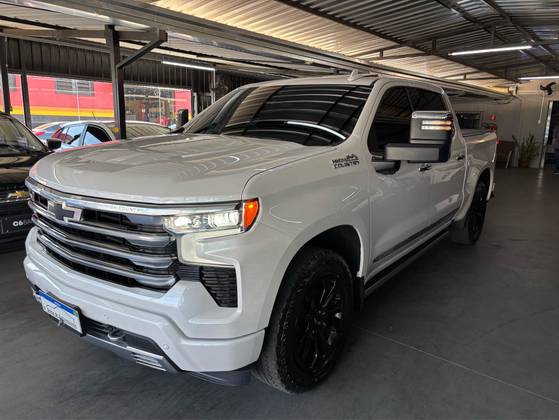 CHEVROLET SILVERADO 5.3 V8 GASOLINA 1500 HIGH COUNTRY 4X4 AUTOMÁTICO
